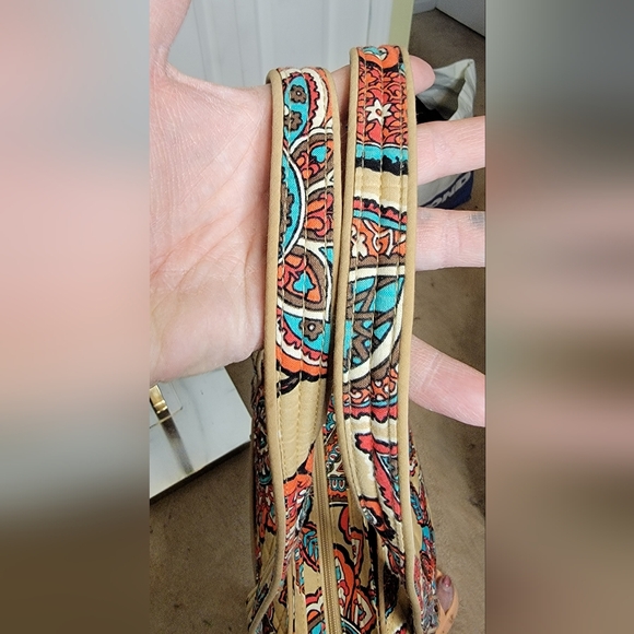 #637 Vera Bradley Tan and Red Multicolored Quilted Tote Bag - Picture 9 of 12